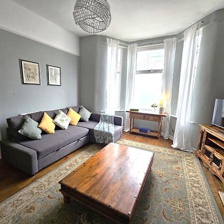 Lovely Victorian House Near Liverpool Centre Villa Esterno foto
